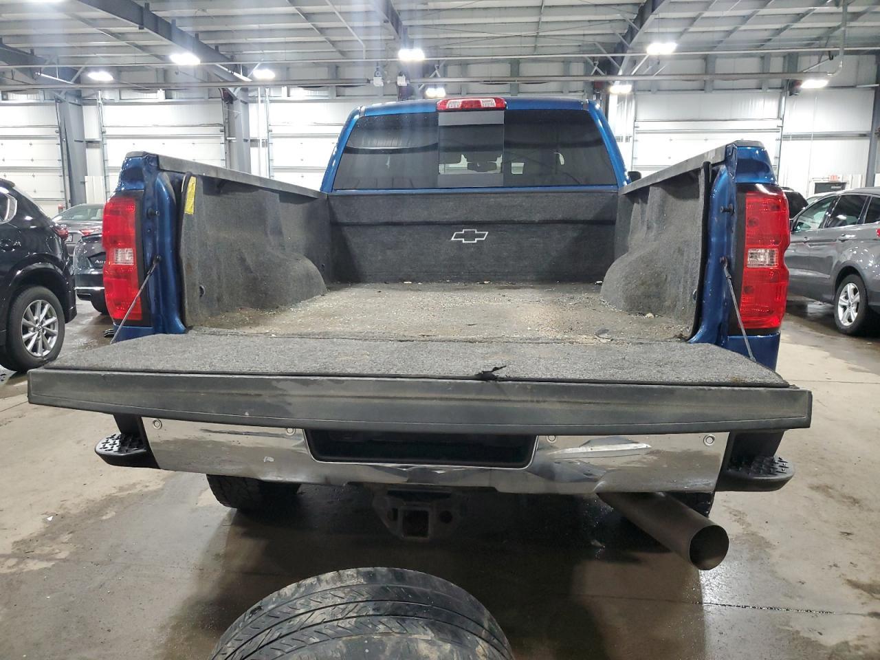 2018 CHEVROLET SILVERADO - Image 6
