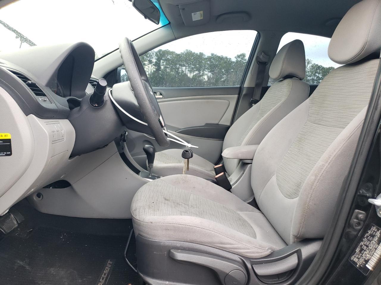 2017 HYUNDAI ACCENT SE - Фото 7