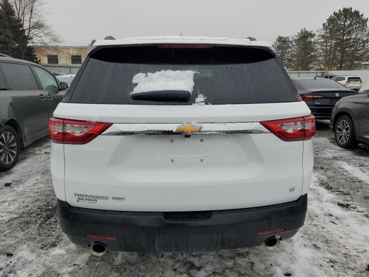 2021 CHEVROLET TRAVERSE L - Фото 6