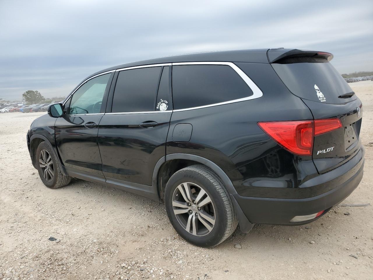 2016 HONDA PILOT EXL - Image 2