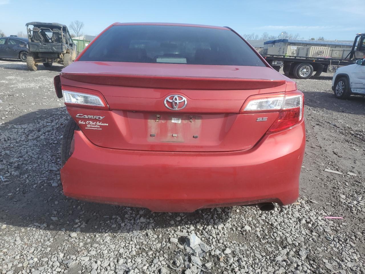 2014 TOYOTA CAMRY L - Image 6