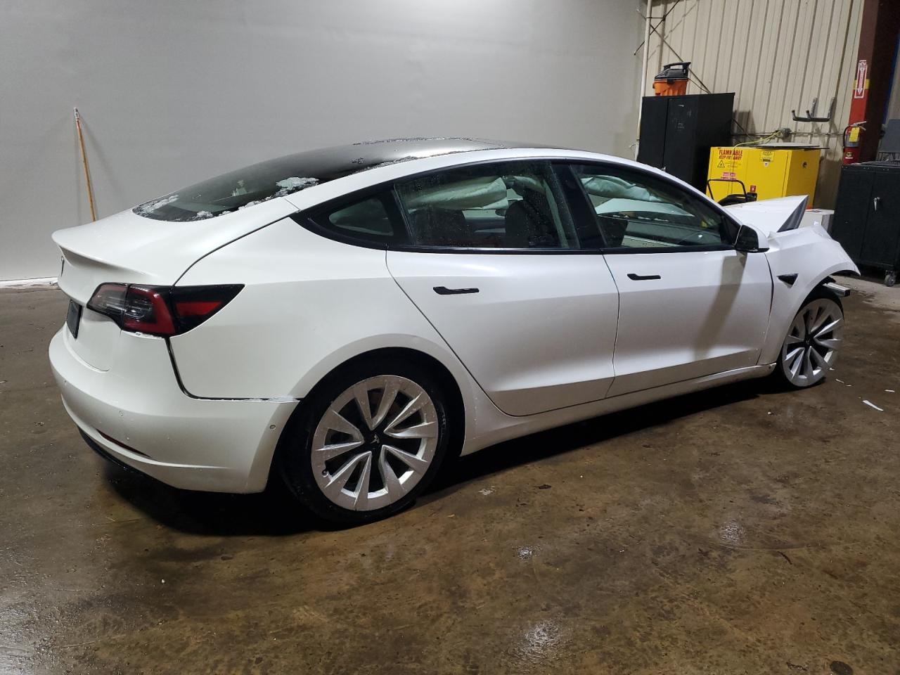 2022 TESLA MODEL 3 - Image 3