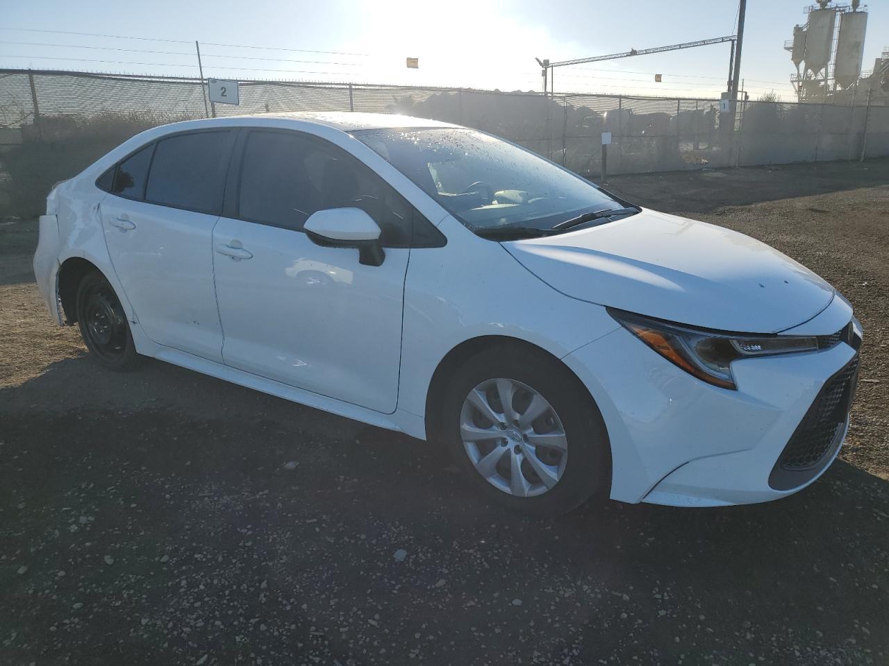 2022 TOYOTA COROLLA LE - Image 4