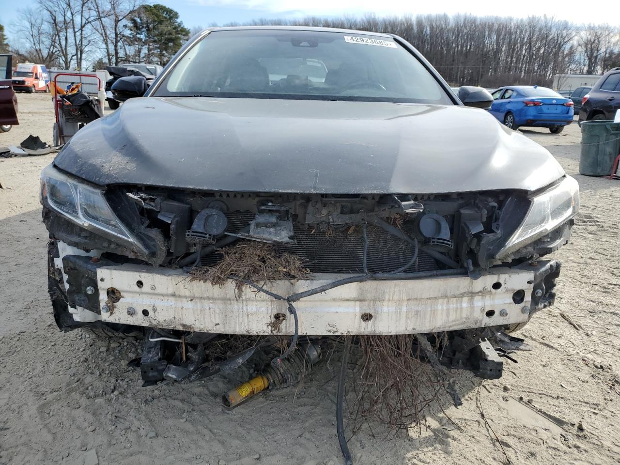 2018 TOYOTA CAMRY L - Фото 5