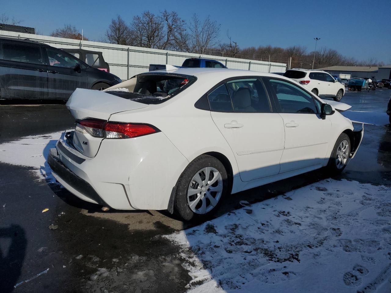 2020 TOYOTA COROLLA LE - Image 3