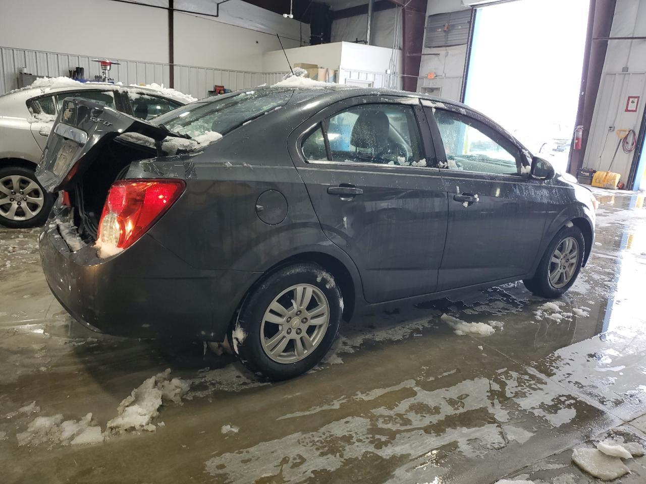 2016 CHEVROLET SONIC LT - Фото 3