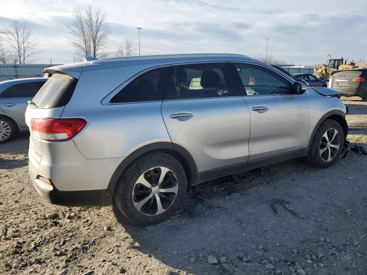 2016 KIA SORENTO EX - Image 3