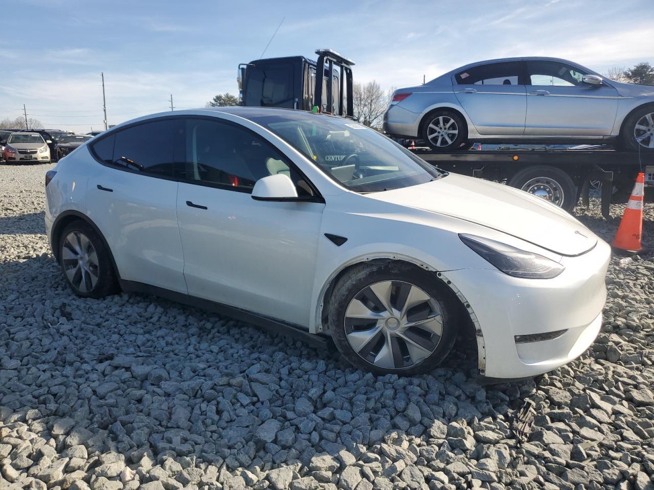 2023 TESLA MODEL Y - Image 4