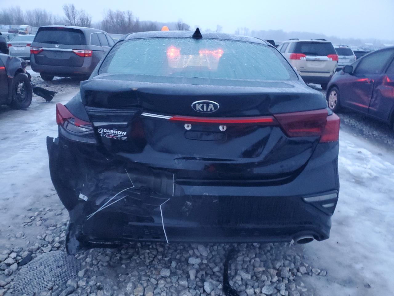 2021 KIA FORTE FE - Image 6