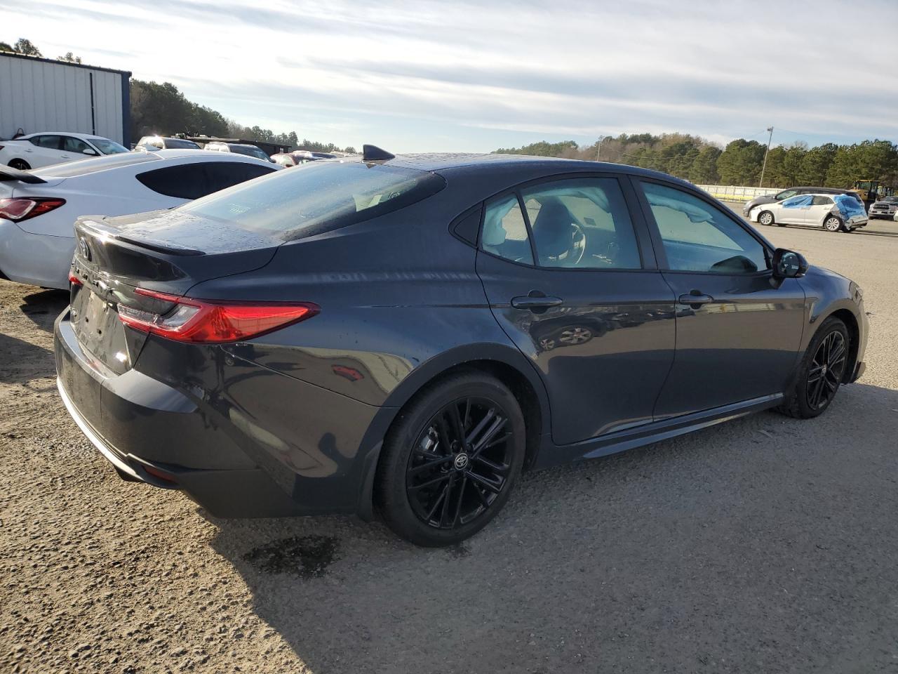 2025 TOYOTA CAMRY XSE - Фото 3