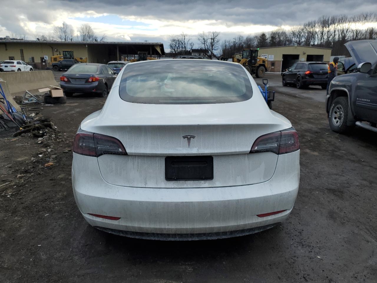 2022 TESLA MODEL 3 - Image 6