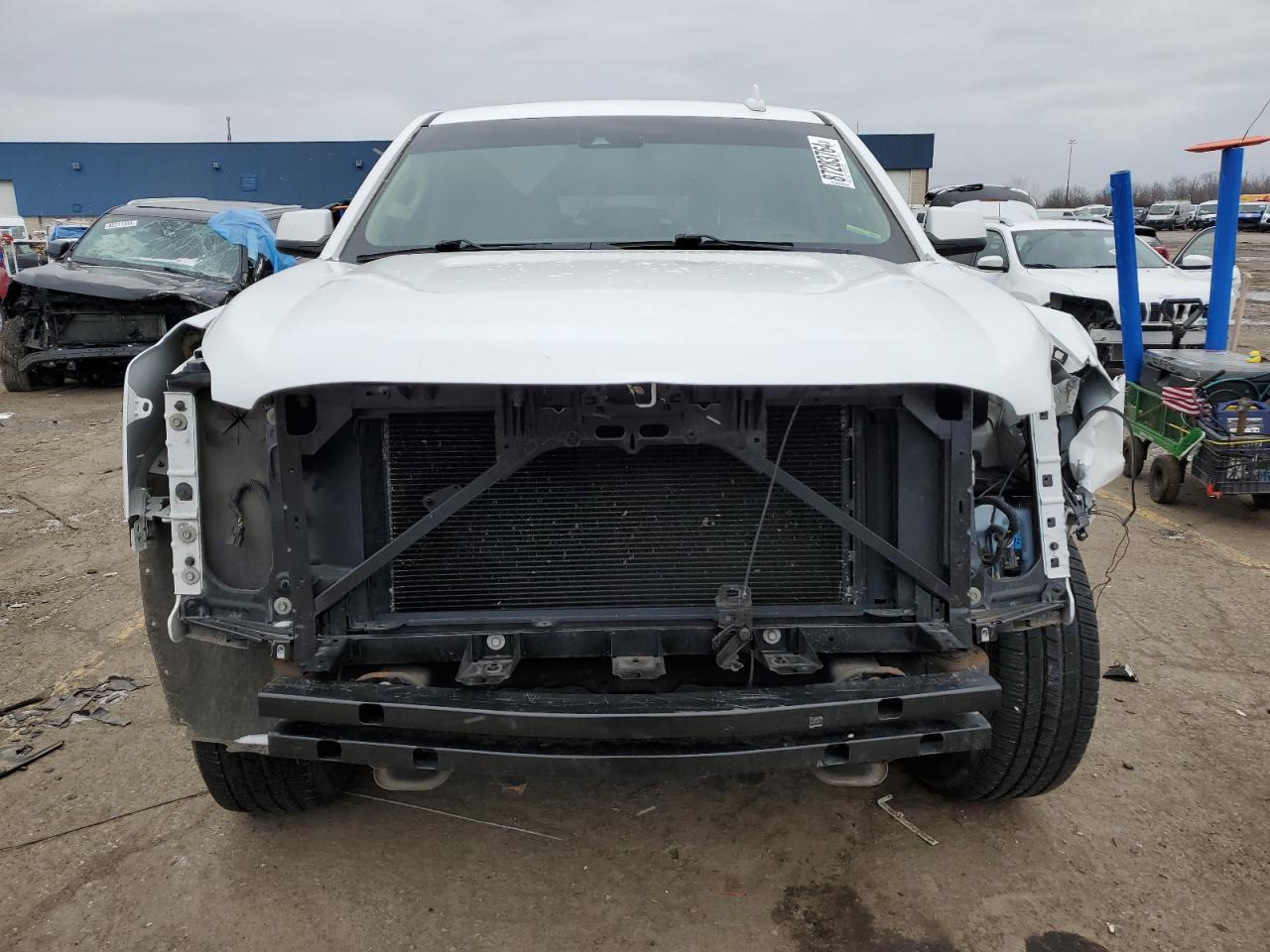 2016 GMC YUKON XL D - Фото 5