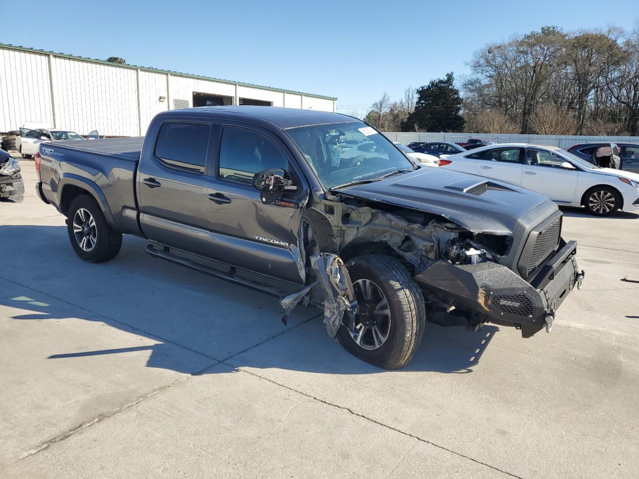 2017 TOYOTA TACOMA DOU - Фото 4