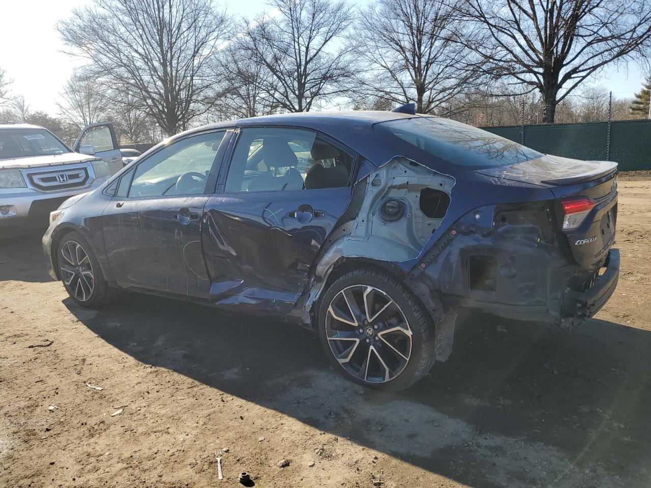 2020 TOYOTA COROLLA SE - Фото 2