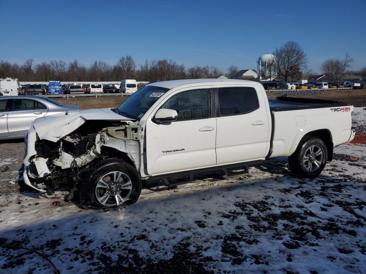 2017 TOYOTA TACOMA DOU