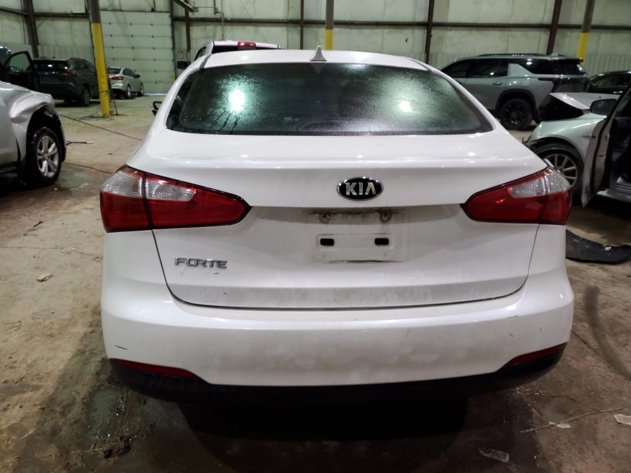 2015 KIA FORTE LX - Фото 6