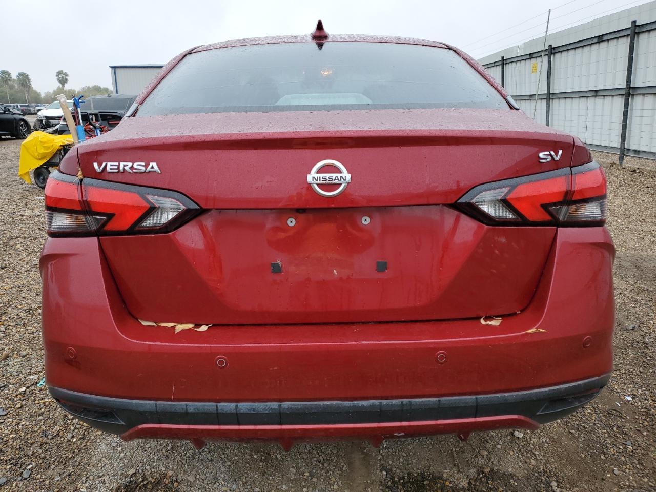 2021 NISSAN VERSA SV - Фото 6