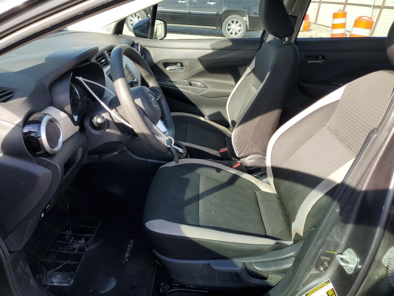 2021 NISSAN VERSA SV - Фото 7