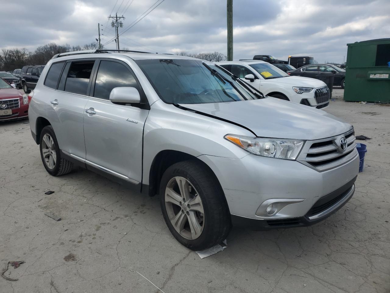 2012 TOYOTA HIGHLANDER - Image 4