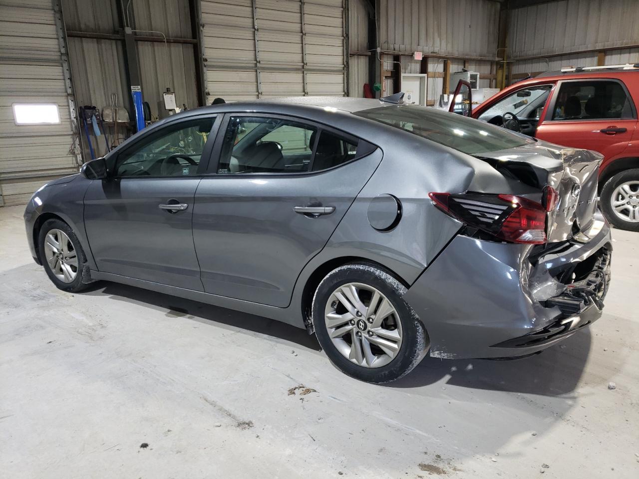 2019 HYUNDAI ELANTRA SE - Фото 2