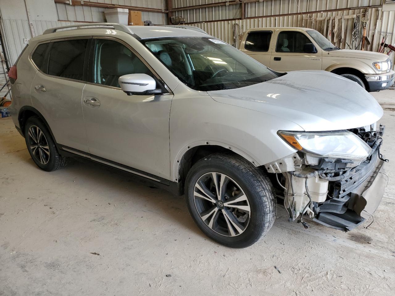 2018 NISSAN ROGUE S - Image 4
