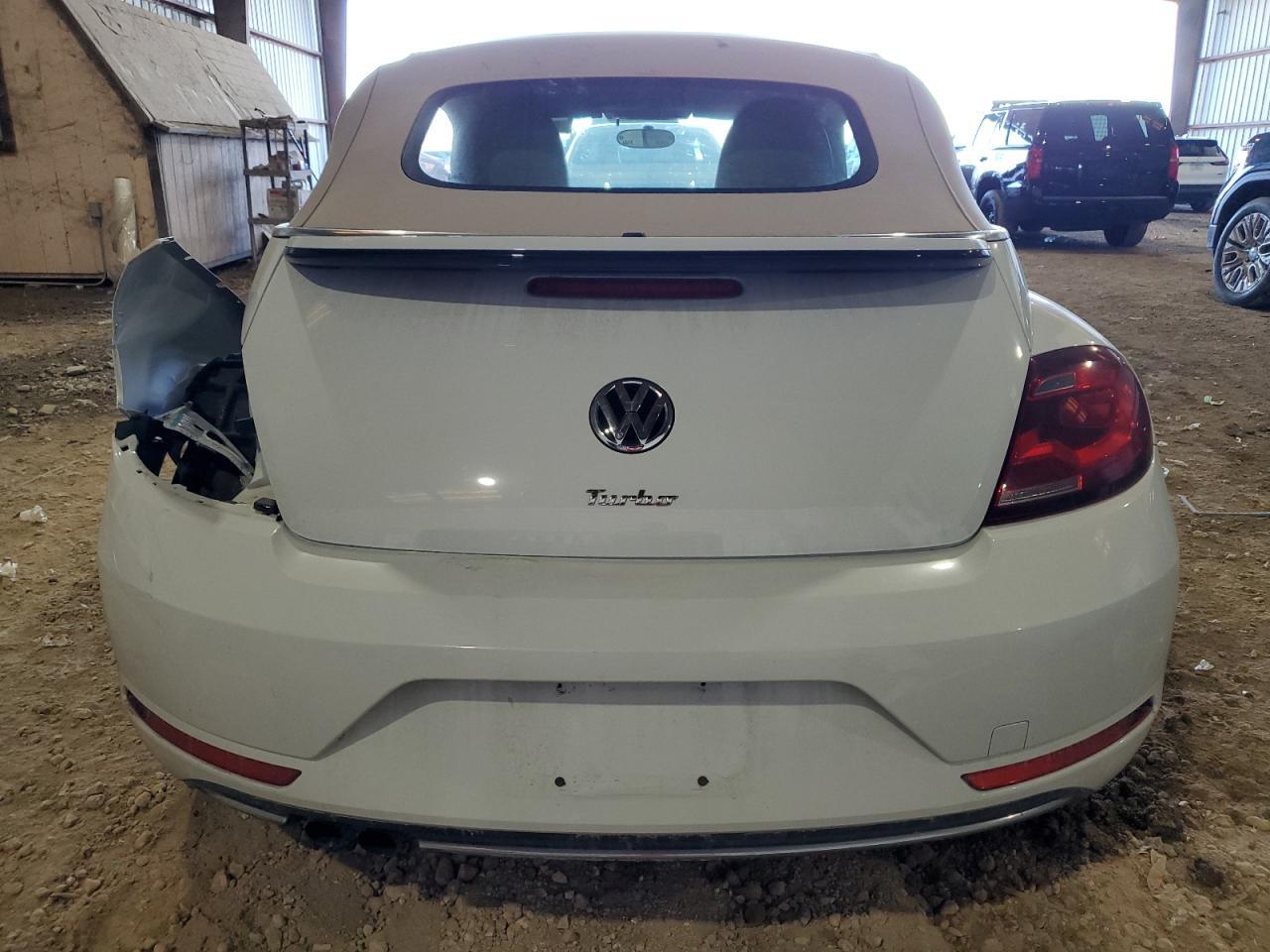 2019 VOLKSWAGEN BEETLE S - Фото 6