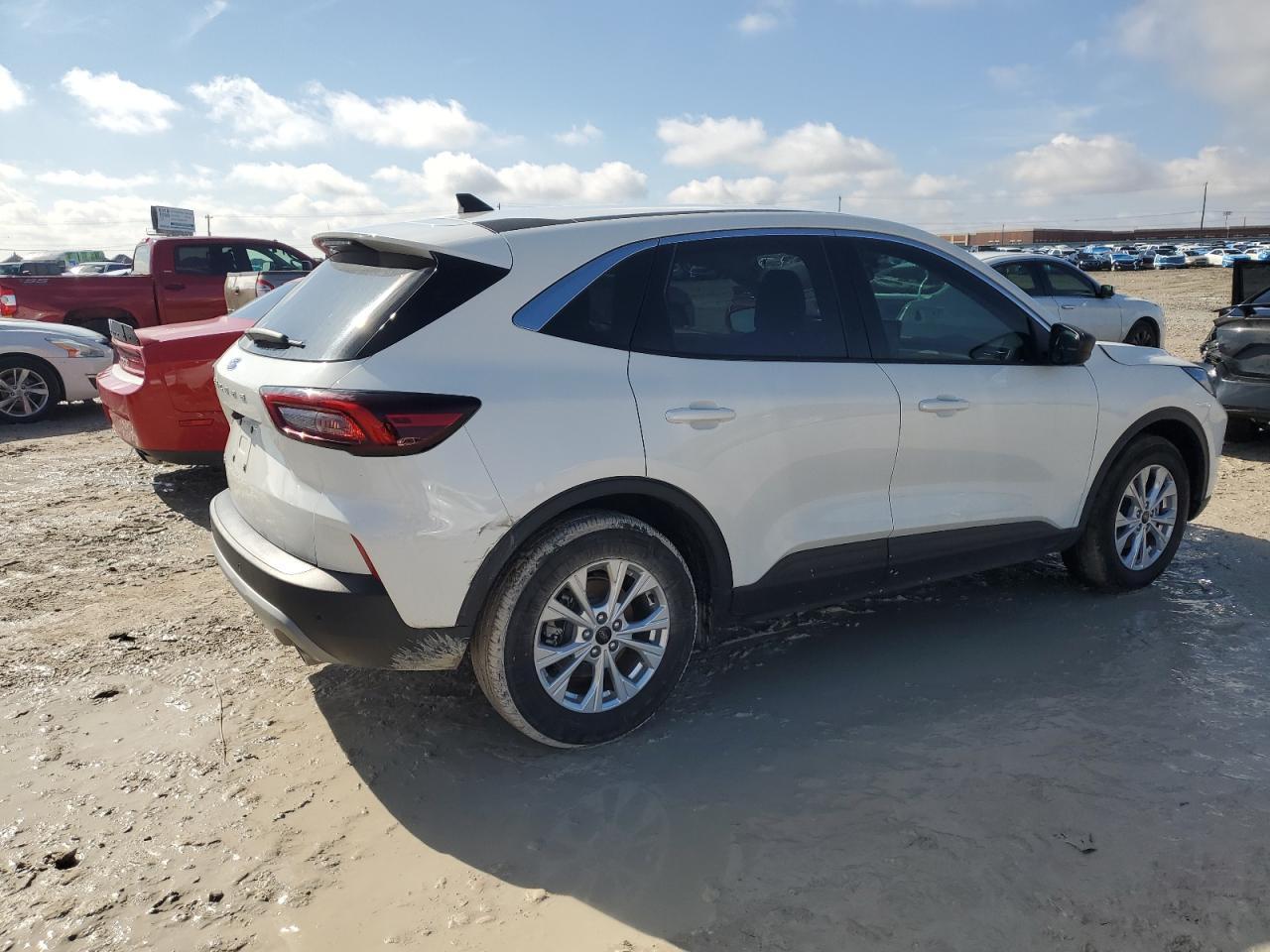 2023 FORD ESCAPE ACT - Image 3