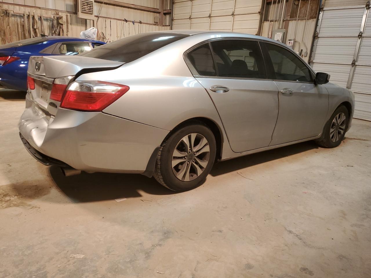 2014 HONDA ACCORD LX - Image 3