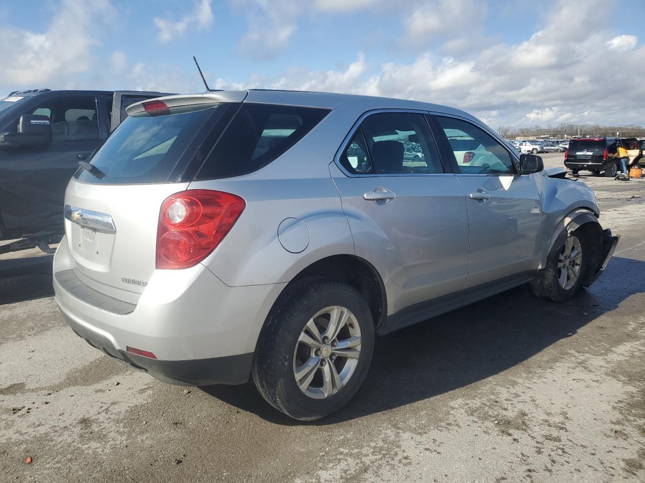 2015 CHEVROLET EQUINOX LS - Фото 3