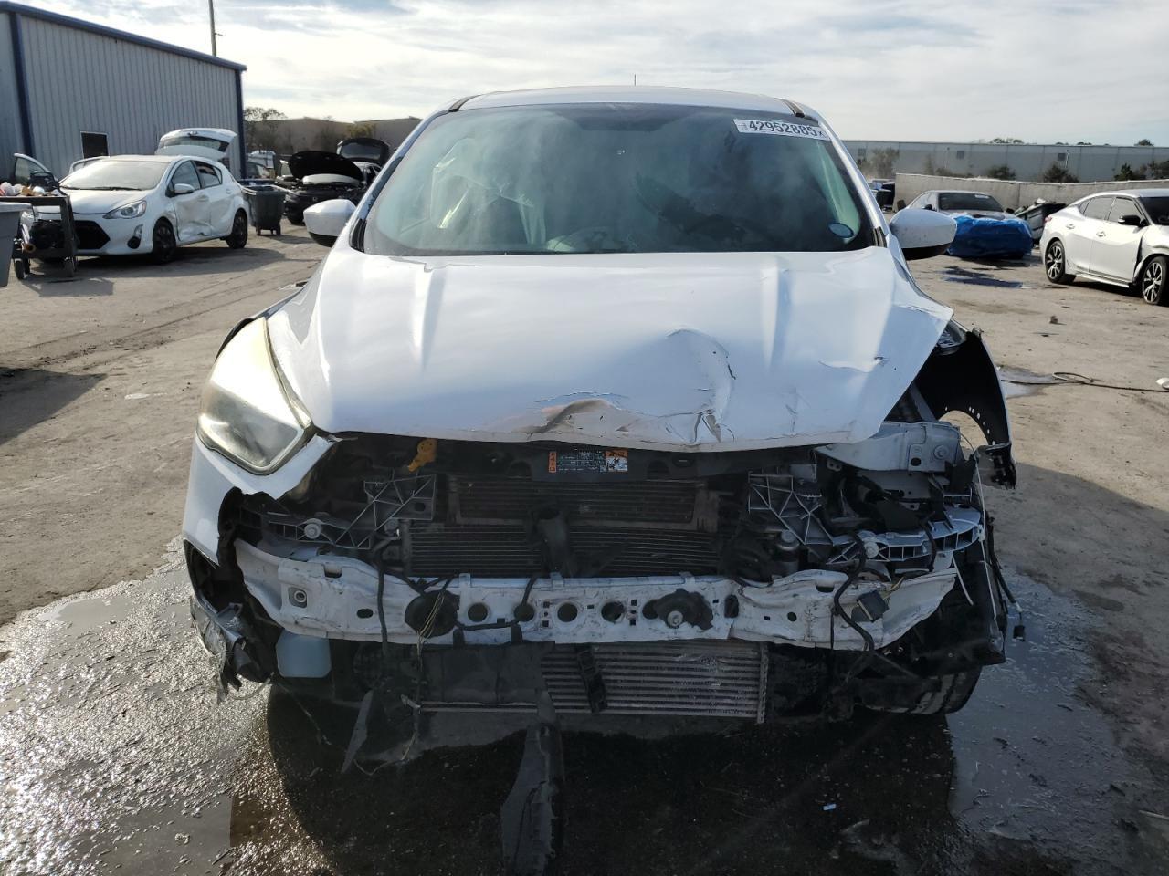 2017 FORD ESCAPE SE - Image 5