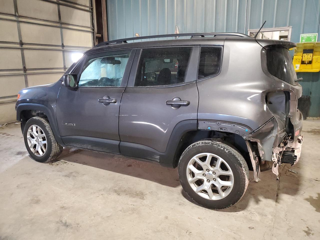 2017 JEEP RENEGADE L - Image 2