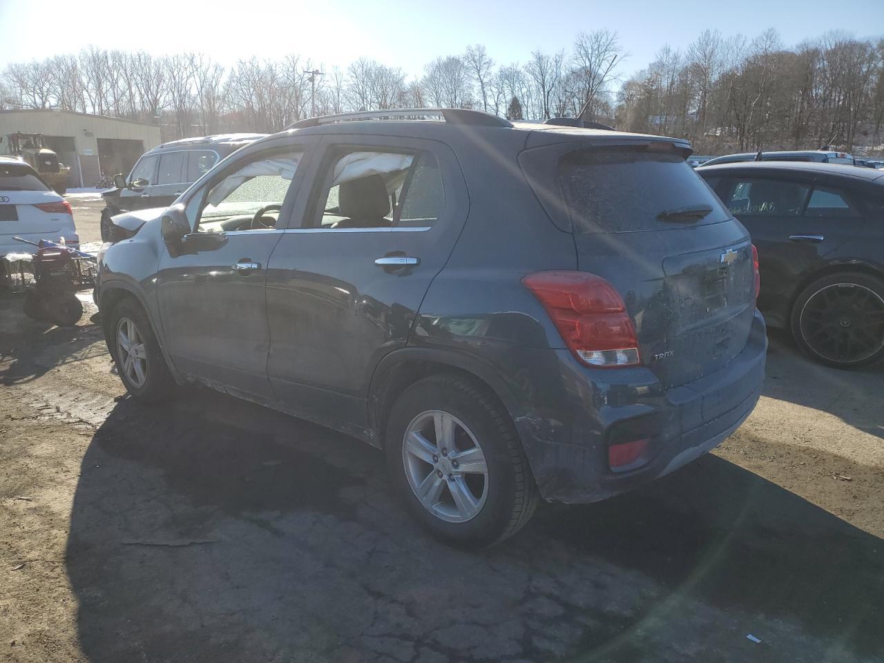 2018 CHEVROLET TRAX 1LT - Image 2