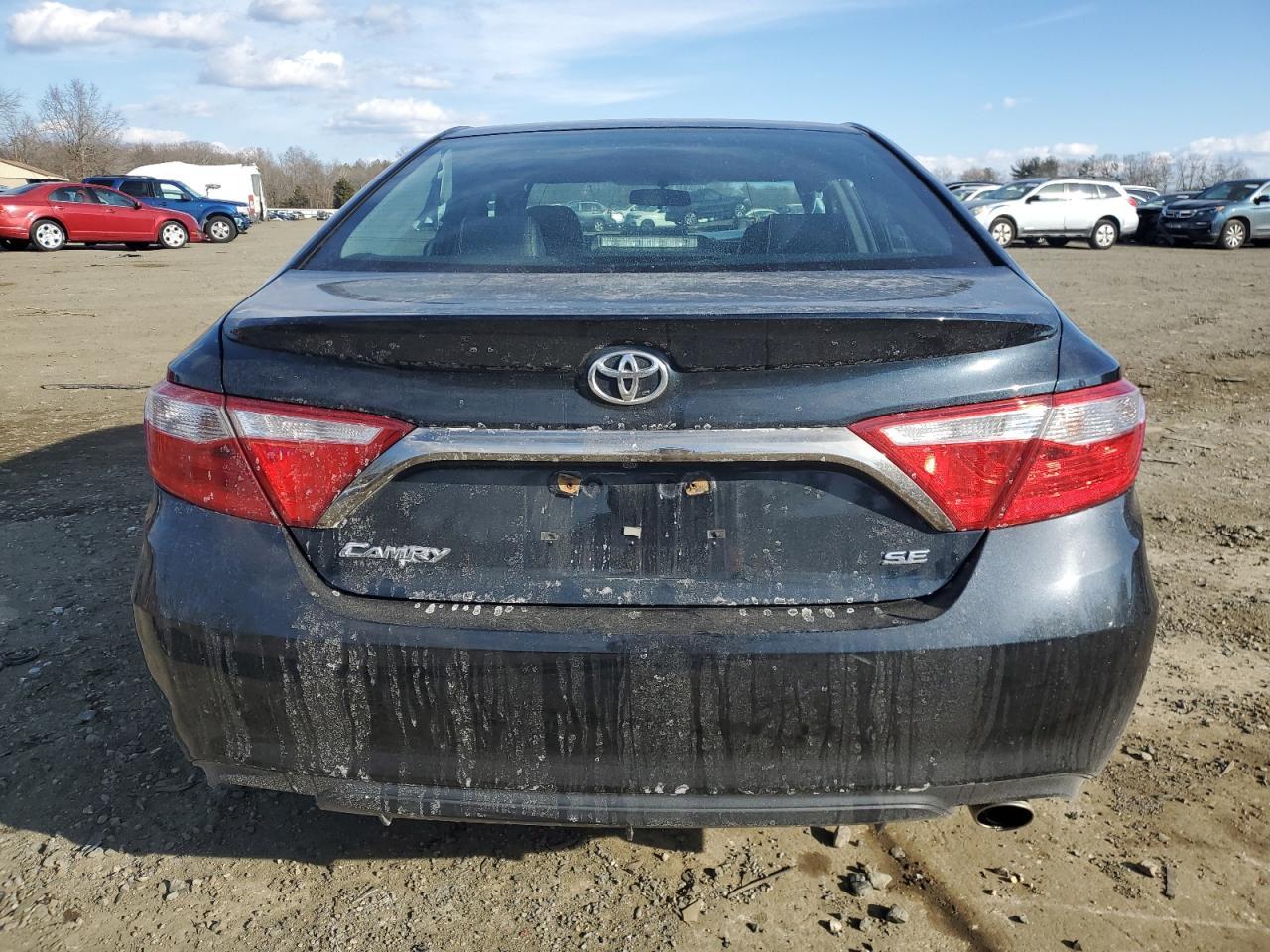 2016 TOYOTA CAMRY LE - Фото 6