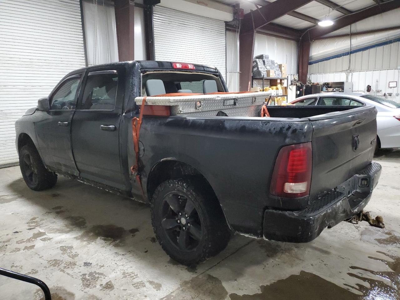 2014 RAM 1500 ST - Image 2