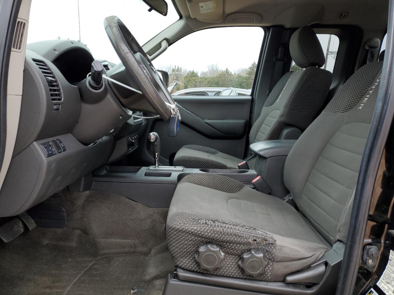 2012 NISSAN FRONTIER S - Фото 7