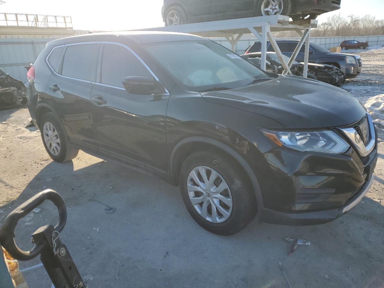 2017 NISSAN ROGUE S - Image 4