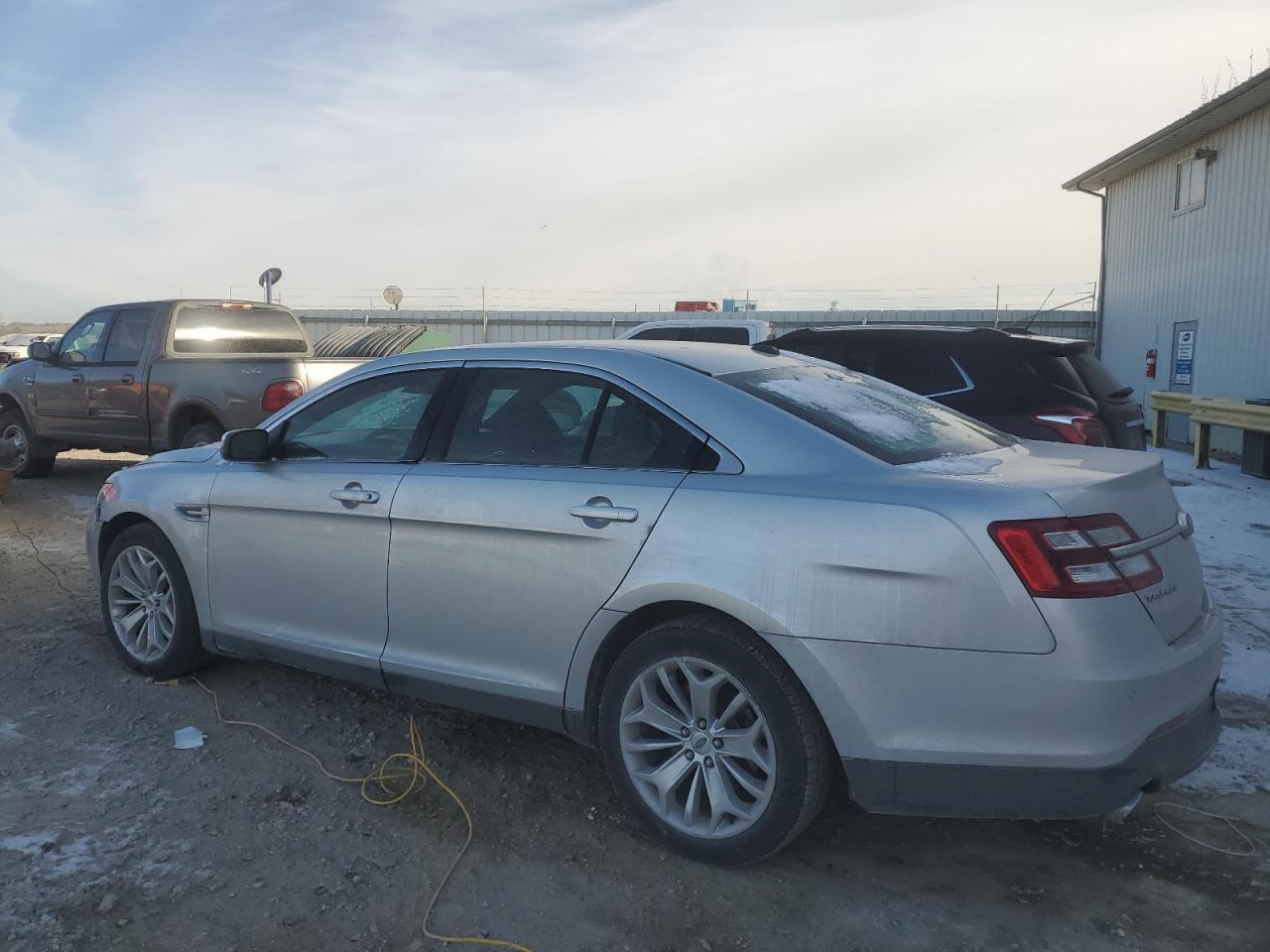 2019 FORD TAURUS LIM - Фото 2