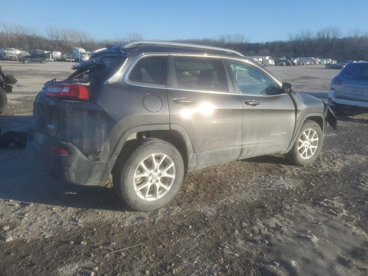 2017 JEEP CHEROKEE L - Image 3