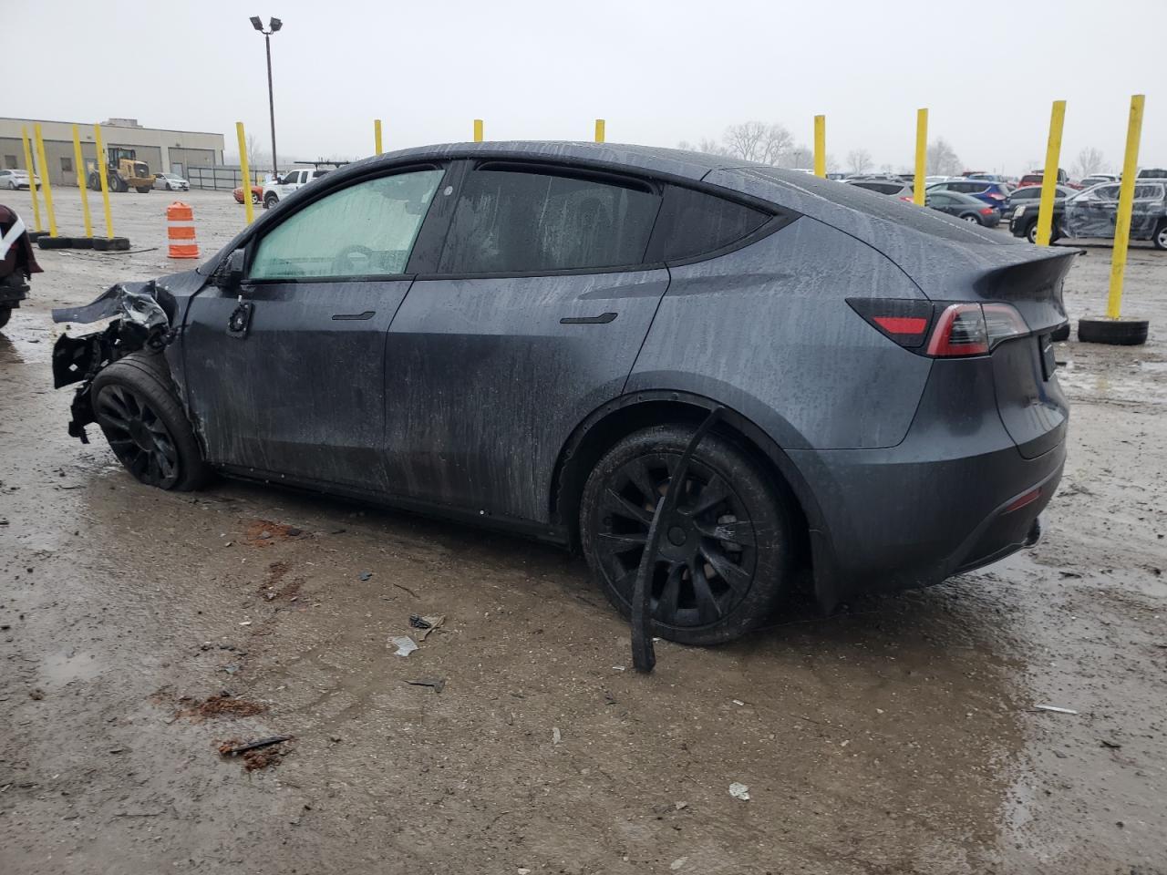 2023 TESLA MODEL Y - Image 2