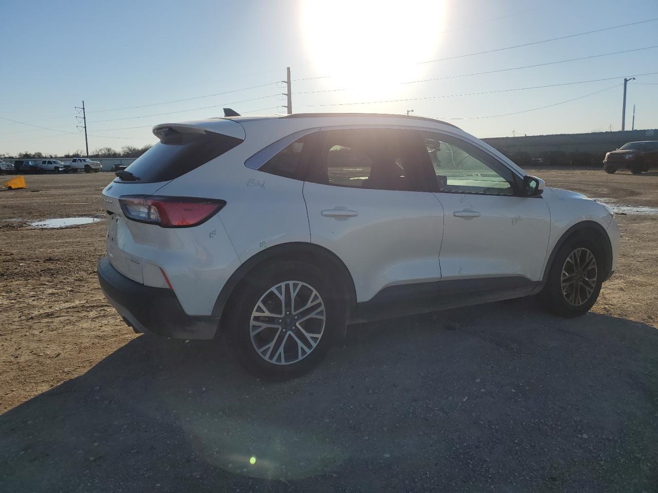 2020 FORD ESCAPE SEL - Фото 3