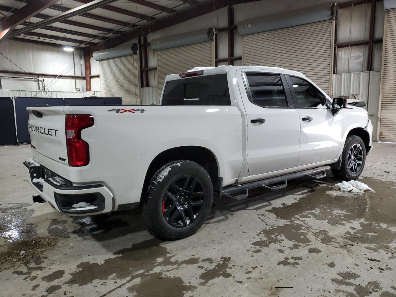 2023 CHEVROLET SILVERADO - Image 3