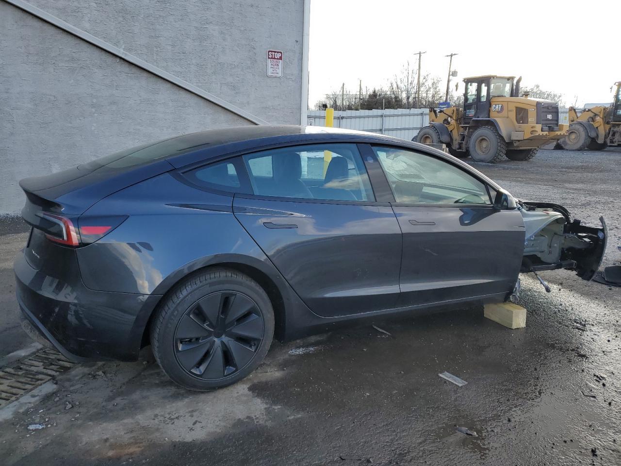 2024 TESLA MODEL 3 - Image 3