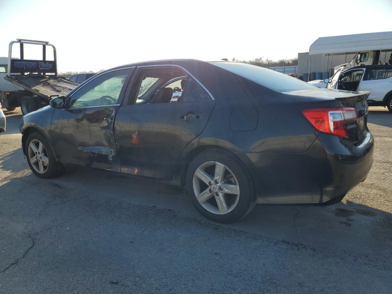 2012 TOYOTA CAMRY BASE - Фото 2