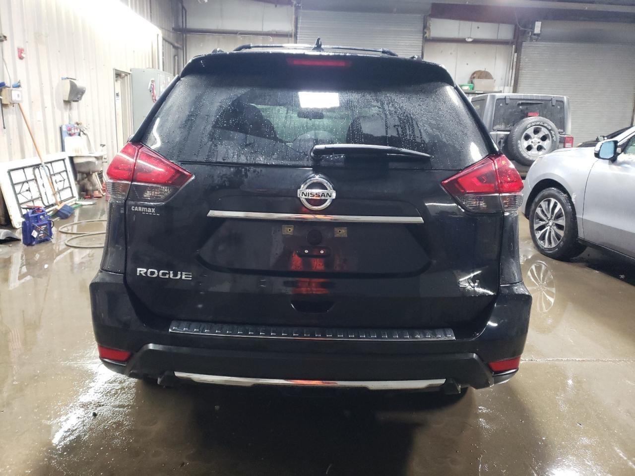 2017 NISSAN ROGUE S - Фото 6