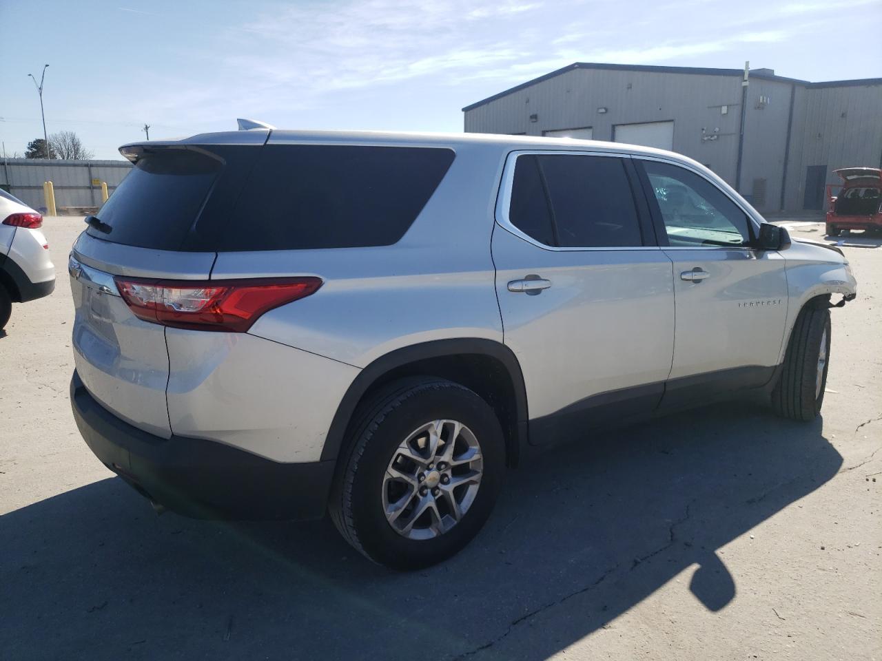 2018 CHEVROLET TRAVERSE L - Image 3