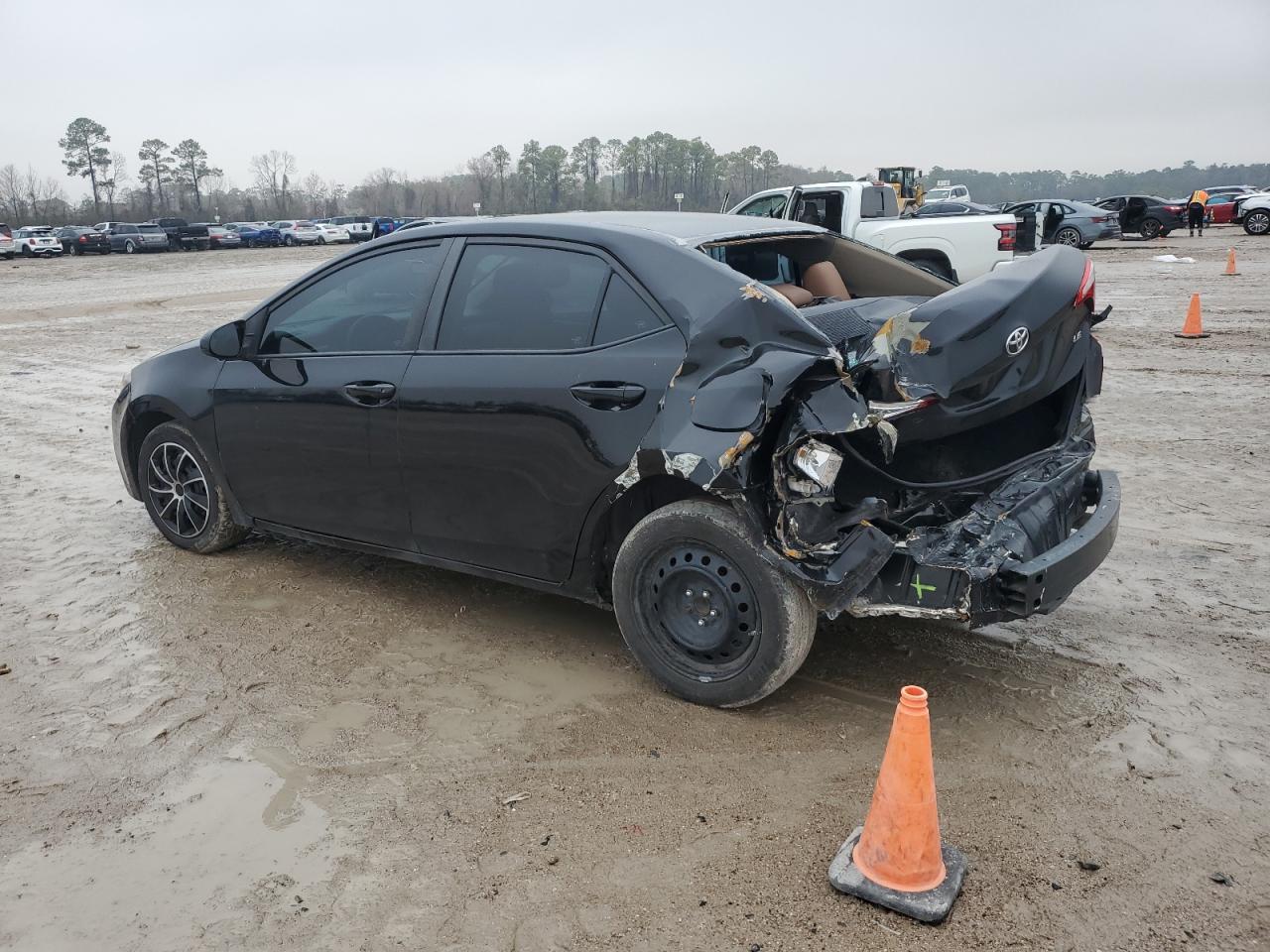 2015 TOYOTA COROLLA L - Image 2