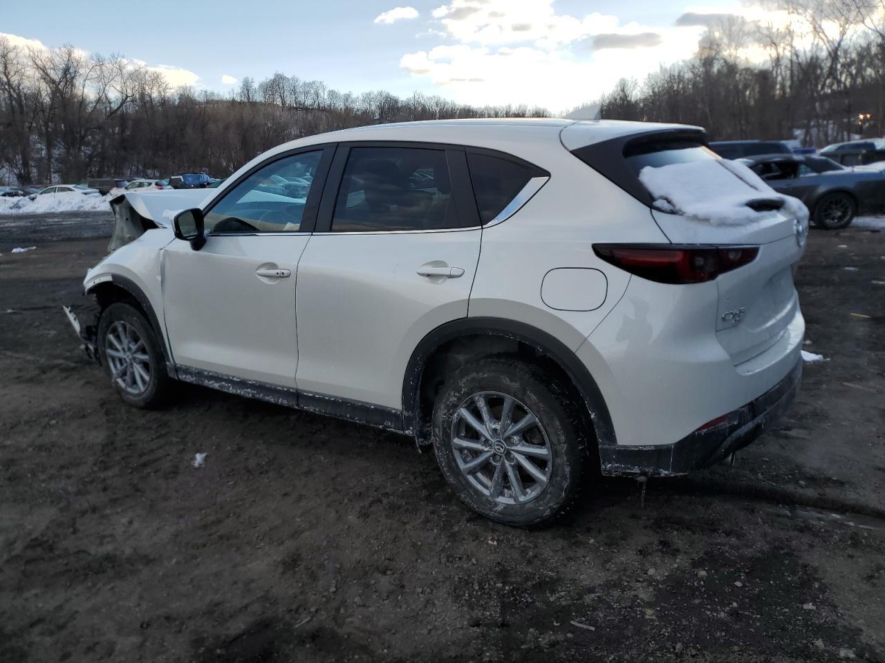 2023 MAZDA CX-5 PREFE - Image 2