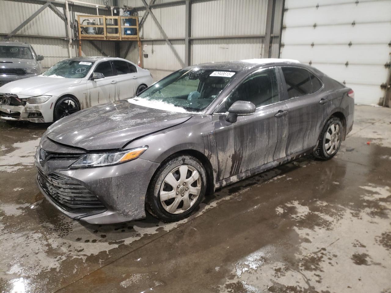 2019 TOYOTA CAMRY LE
