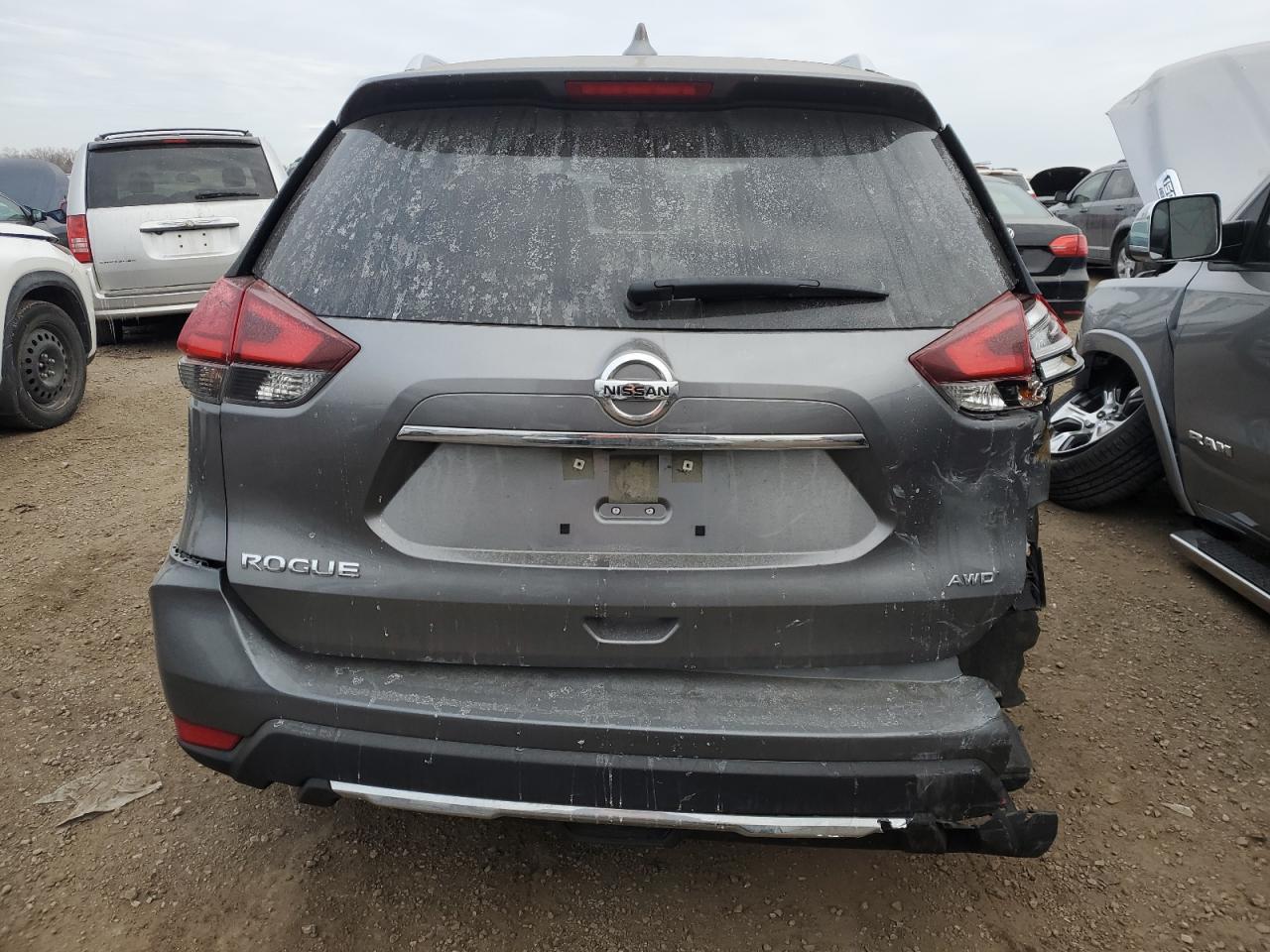 2017 NISSAN ROGUE S - Image 6