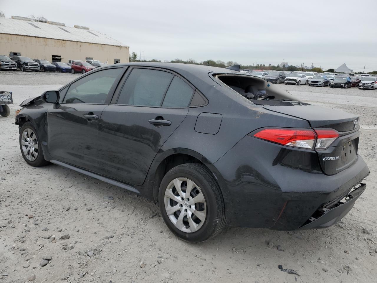 2021 TOYOTA COROLLA LE - Фото 2